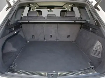 VW Touareg 3.0 V6 TSI 4M Elegance 20  Pano Dynaudio