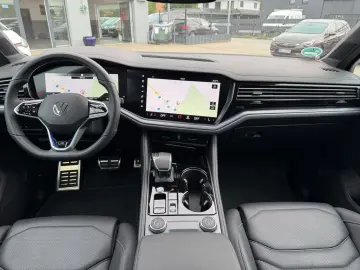 VW Touareg 3.0 TSI 4Motion R NACHT 360 AHK PANO