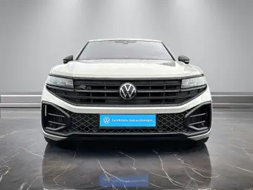 VW Touareg R-Line 3.0TSI  LUFT STDHZG HD-MATRIX HUD