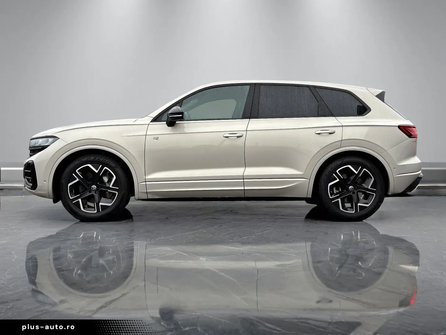 VW Touareg R-Line 3.0TSI  LUFT STDHZG HD-MATRIX HUD