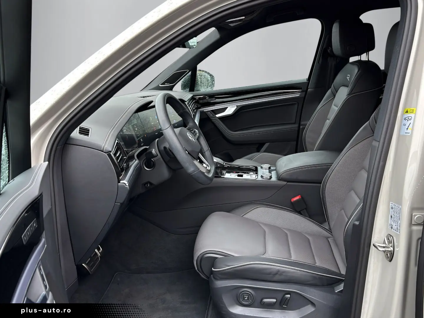 VW Touareg R-Line 3.0TSI  LUFT STDHZG HD-MATRIX HUD
