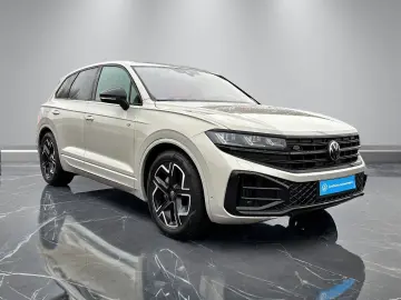 VW Touareg R-Line 3.0TSI  LUFT STDHZG HD-MATRIX HUD