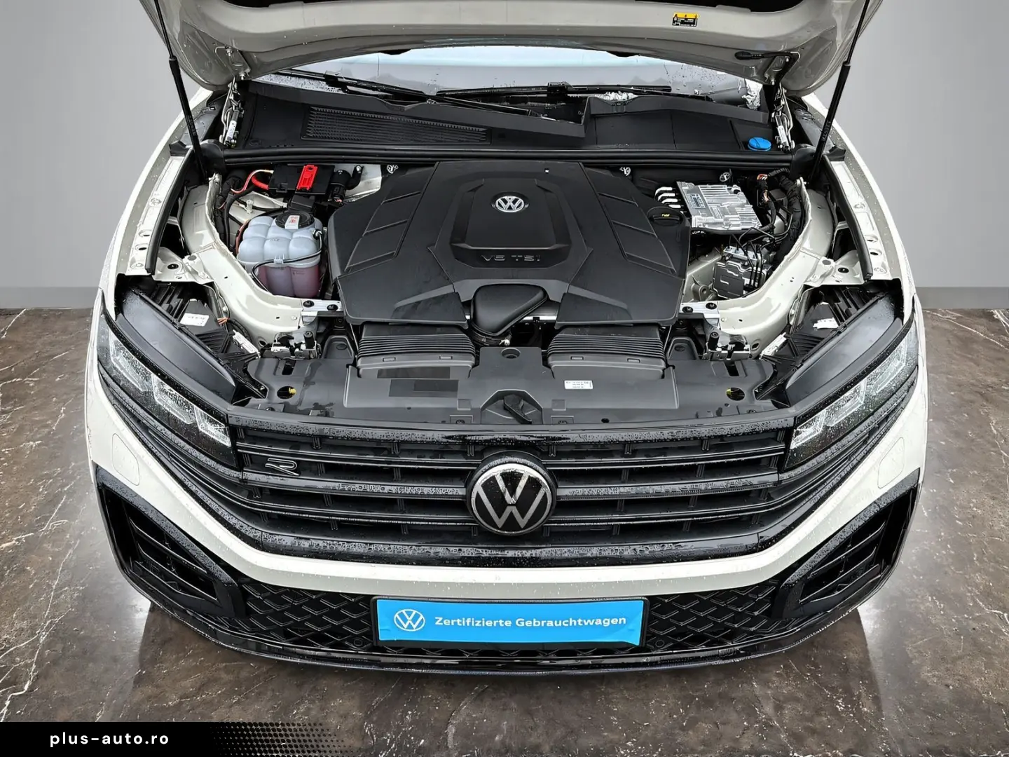 VW Touareg R-Line 3.0TSI  LUFT STDHZG HD-MATRIX HUD