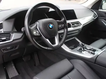 BMW X5 xDrive 30 d 8-speed navigation