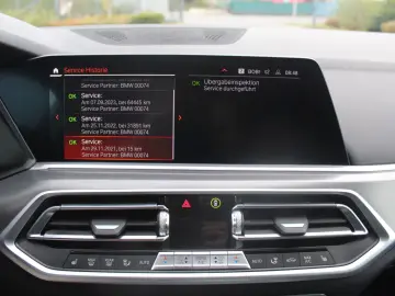 BMW X5 xDrive 30 d 8-speed navigation