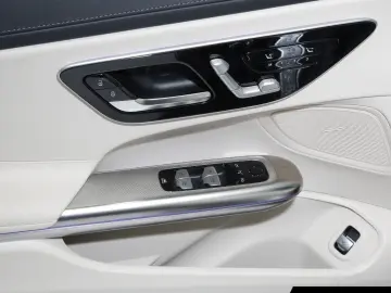 MERCEDES-BENZ CLE 200 Cabrio AMG 360  Distr. Leder Beige