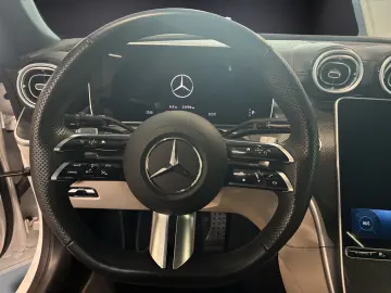MERCEDES-BENZ CLE 220 d AMG-LINE PANO STH. SITZKLIMA…
