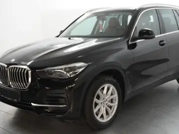 BMW X5 xDr 30d PANO STANDHZ MEMO PROF KAM KEY ACC MF