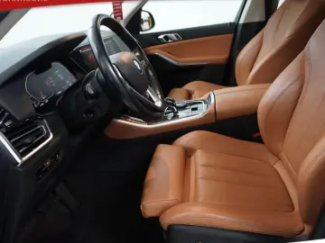 BMW X5 xDr 30d PANO STANDHZ MEMO PROF KAM KEY ACC MF