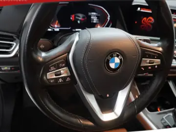 BMW X5 xDr 30d PANO STANDHZ MEMO PROF KAM KEY ACC MF