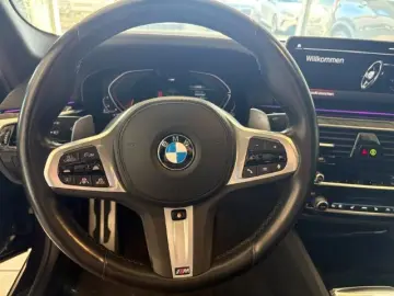 BMW 530 dA xDrive Lim. M Sport Leder AHK SD H K