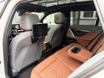 BMW 520d Touring xDrive M Sport Panorama UPE 90.000€