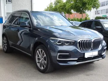 BMW X5 xDrive30d xLine 20  Navi LEDer Keyl. HUD AHK