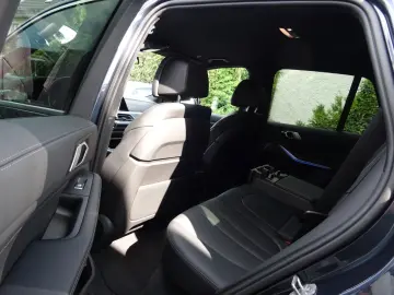 BMW X5 xDrive30d xLine 20  Navi LEDer Keyl. HUD AHK