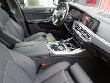BMW X5 xDrive30d xLine 20  Navi LEDer Keyl. HUD AHK
