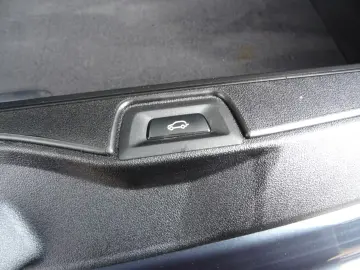 BMW X5 xDrive30d xLine 20  Navi LEDer Keyl. HUD AHK