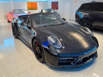 Porsche 992 Carrera 4 GTS Cabrio