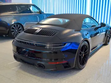 Porsche 992 Carrera 4 GTS Cabrio