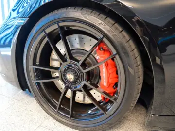 Porsche 992 Carrera 4 GTS Cabrio