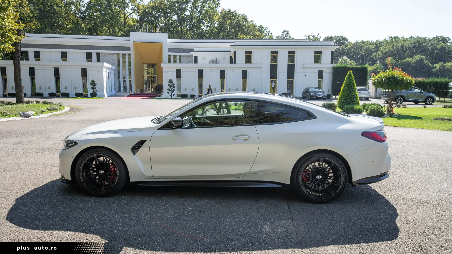BMW M4 Competition X-Drive