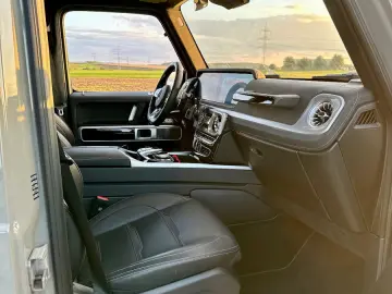 Mercedes-Benz G 63 AMG Brabus 700 Night II