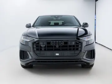 AUDI Q8 55 TFSI e QUA S-LINE COMPETITION PLUS VALCONA
