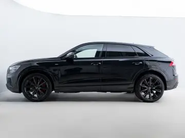 AUDI Q8 55 TFSI e QUA S-LINE COMPETITION PLUS VALCONA