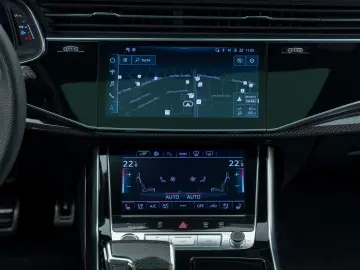 AUDI Q8 55 TFSI e QUA S-LINE COMPETITION PLUS VALCONA