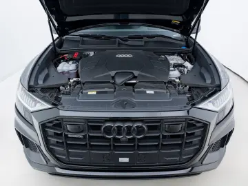 AUDI Q8 55 TFSI e QUA S-LINE COMPETITION PLUS VALCONA