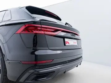 AUDI Q8 55 TFSI e QUA S-LINE COMPETITION PLUS VALCONA