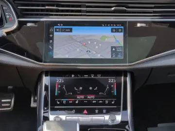 AUDI Q8 60 TFSI e S-Line Laser Pano AHK B&O Sitzklim