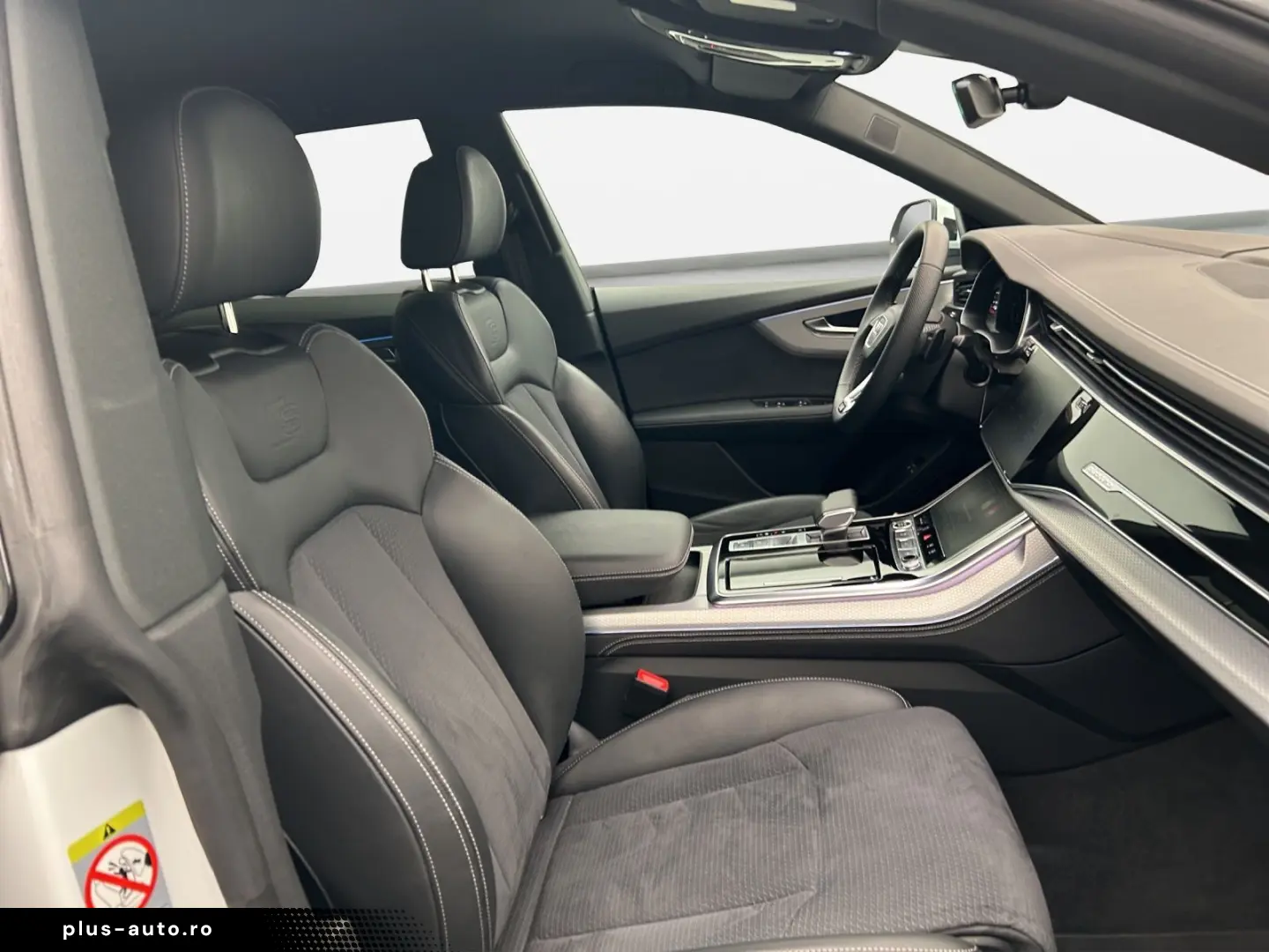 AUDI Q8 55 TFSIe qu S line tip Air B&O HUD Matrix Vir