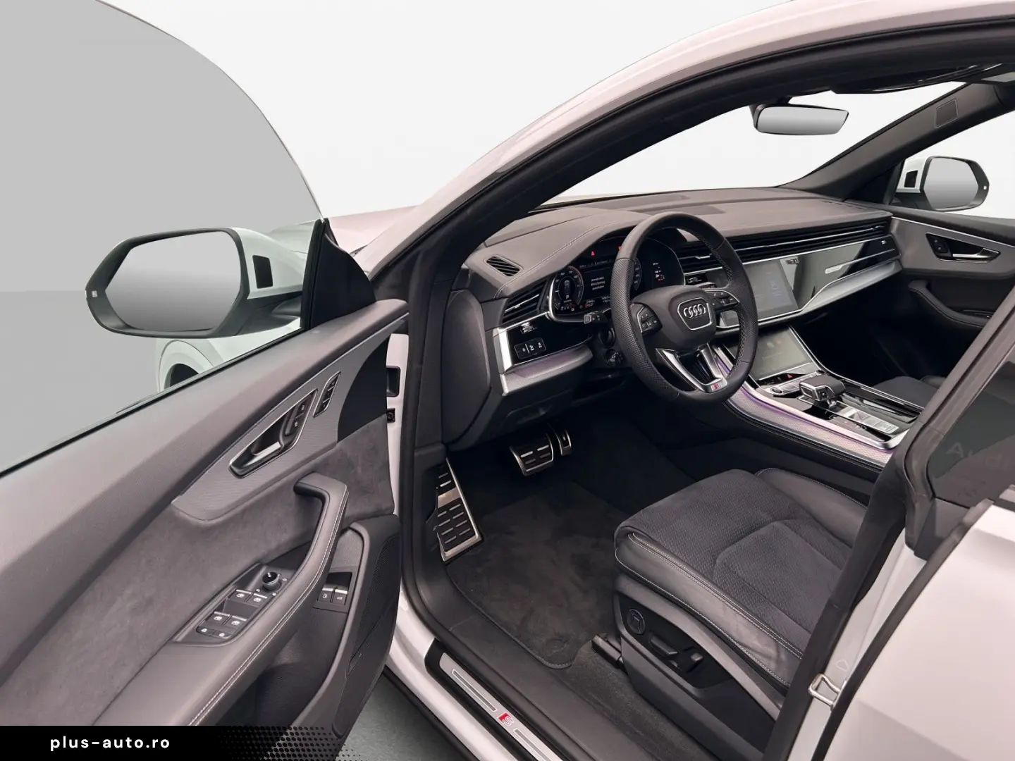 AUDI Q8 55 TFSIe qu S line tip Air B&O HUD Matrix Vir