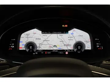 AUDI Q8 55 TFSI e quattro S line