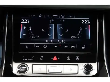 AUDI Q8 55 TFSI e quattro S line