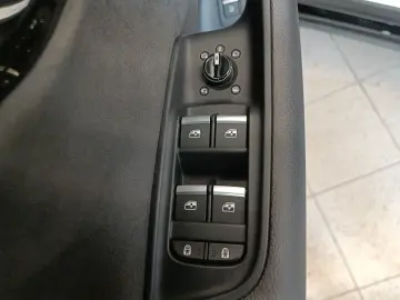 AUDI Q8 55 TFSI e qu 2x S-Line Luft AHK HD.Matrix B&O