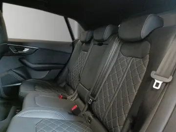 AUDI Q8 55 TFSI e qu 2x S-Line Luft AHK HD.Matrix B&O