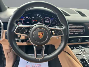 PORSCHE Cayenne Sport