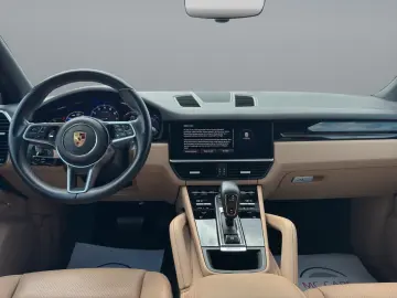 PORSCHE Cayenne Sport