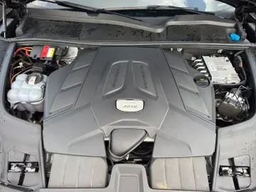 PORSCHE Cayenne Sport