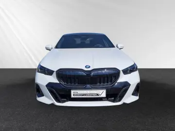 BMW 530e M Sport Pro AHK Pano 21 LMR B&W