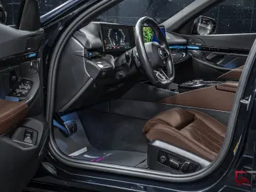 BMW 530e M-Sport Pro Inno DAP H K Carbon Tow HuD 20