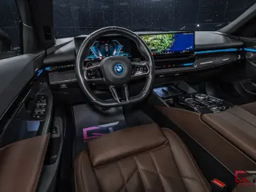 BMW 530e M-Sport Pro Inno DAP H K Carbon Tow HuD 20