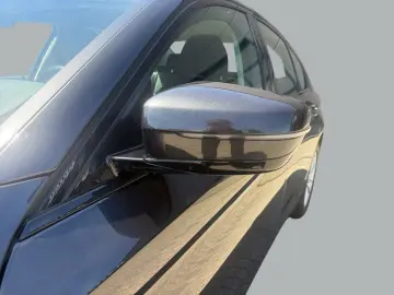 BMW 530d xDrive A Laser HEAD-UP SITZBELÜFT RFK HIFI