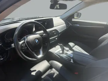 BMW 530d xDrive A Laser HEAD-UP SITZBELÜFT RFK HIFI