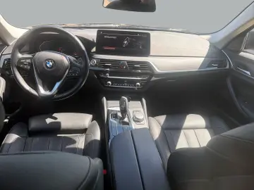BMW 530d xDrive A Laser HEAD-UP SITZBELÜFT RFK HIFI