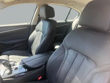 BMW 530d xDrive A Laser HEAD-UP SITZBELÜFT RFK HIFI