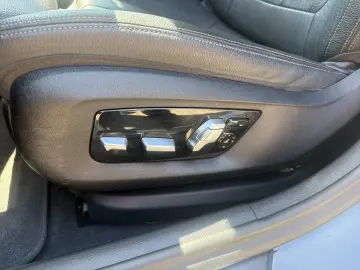 BMW 530d xDrive A Laser HEAD-UP SITZBELÜFT RFK HIFI
