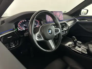 BMW 530 d M Sport VIRTUAL  LIVE COCKPIT PRO  20 ZOLL