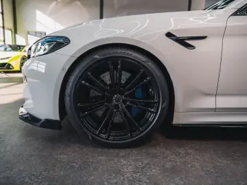 BMW M5 Competition LCI  ALPINWEISS PANO